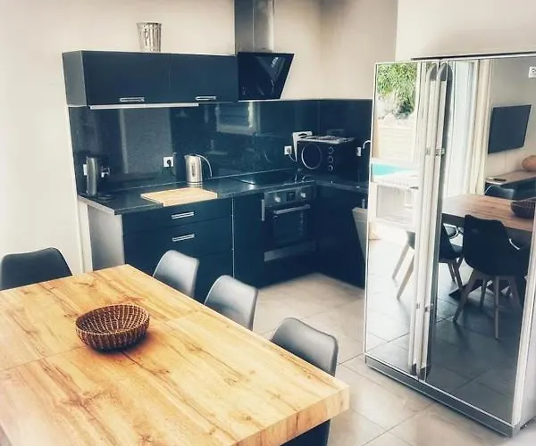 Orethaga Piscine 10 Pers Vecchio Holiday home